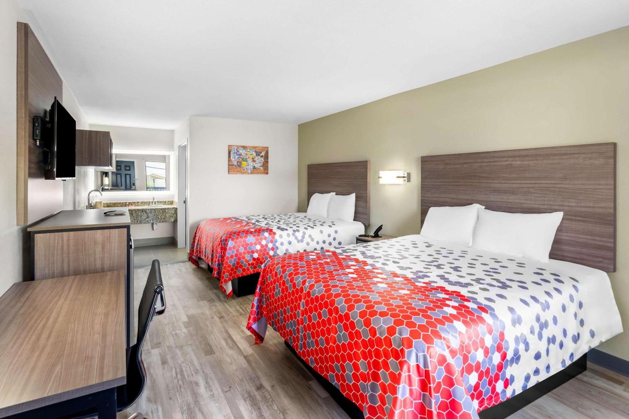 Econo Lodge Inn & Suites Ocean Springs - Biloxi Buitenkant foto