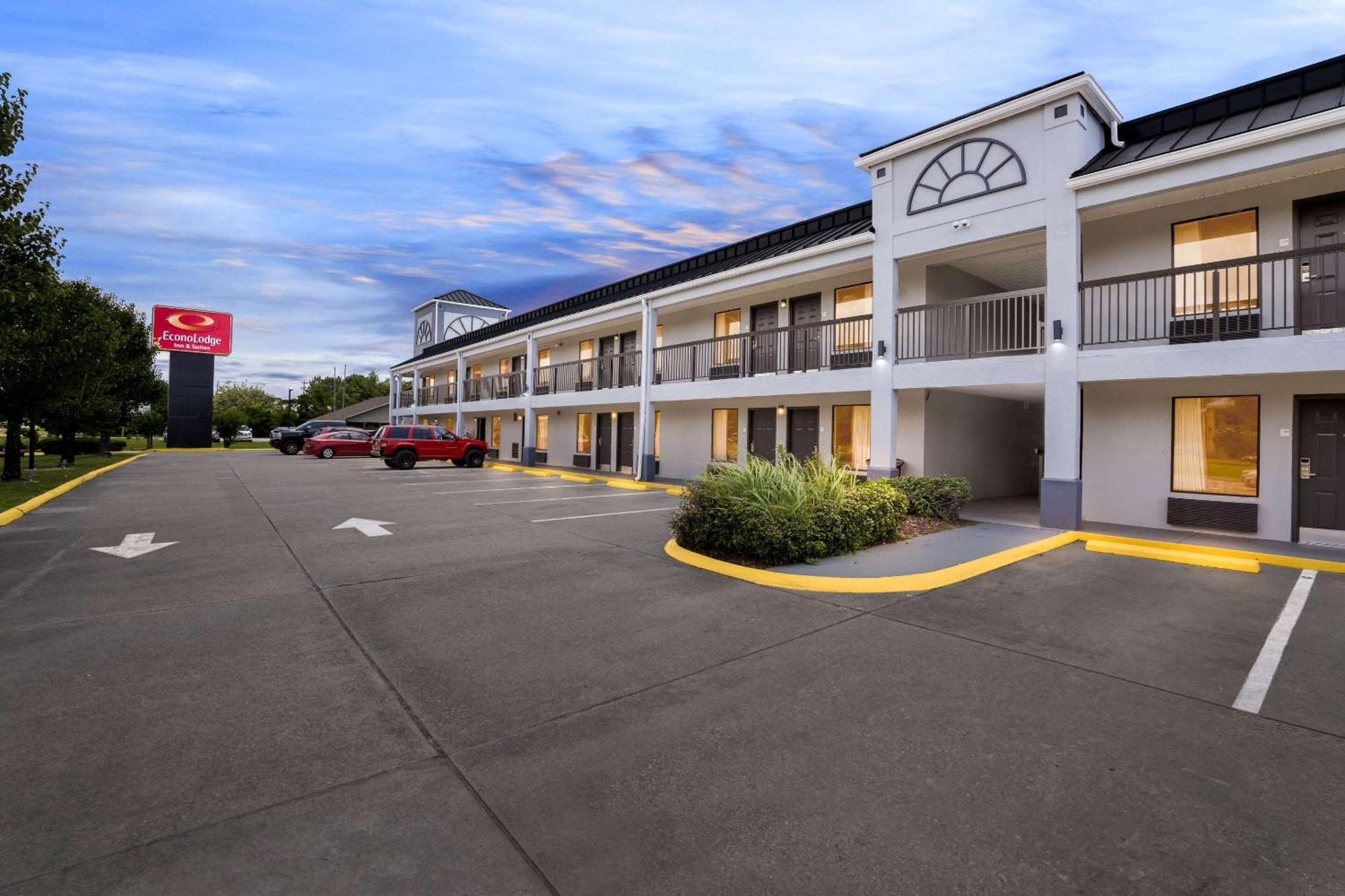 Econo Lodge Inn & Suites Ocean Springs - Biloxi Buitenkant foto