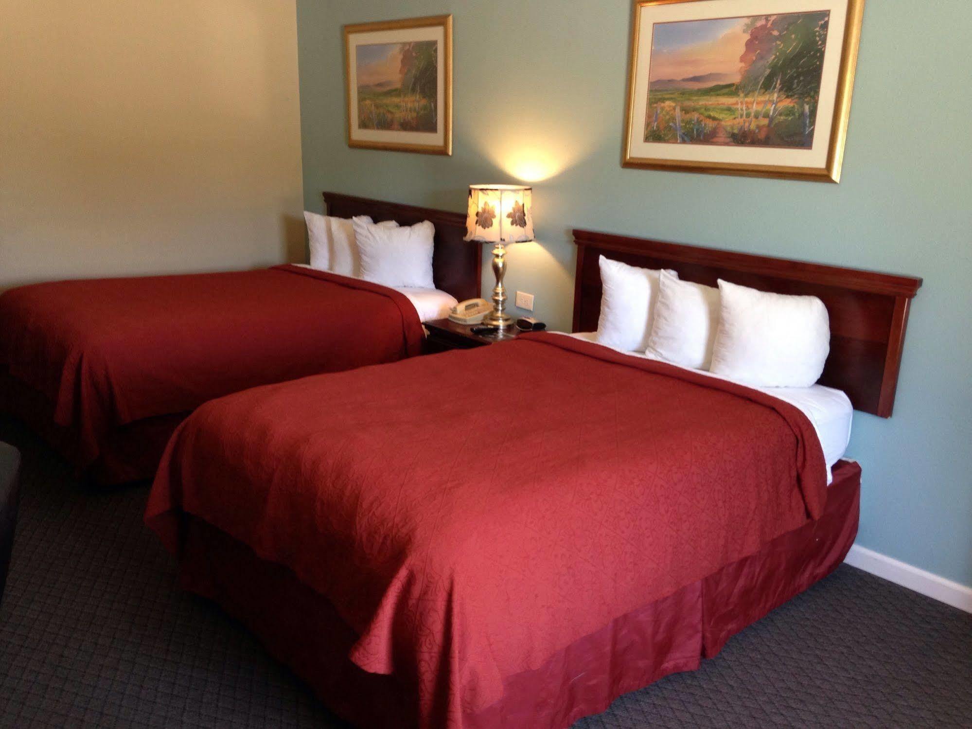 Econo Lodge Inn & Suites Ocean Springs - Biloxi Buitenkant foto