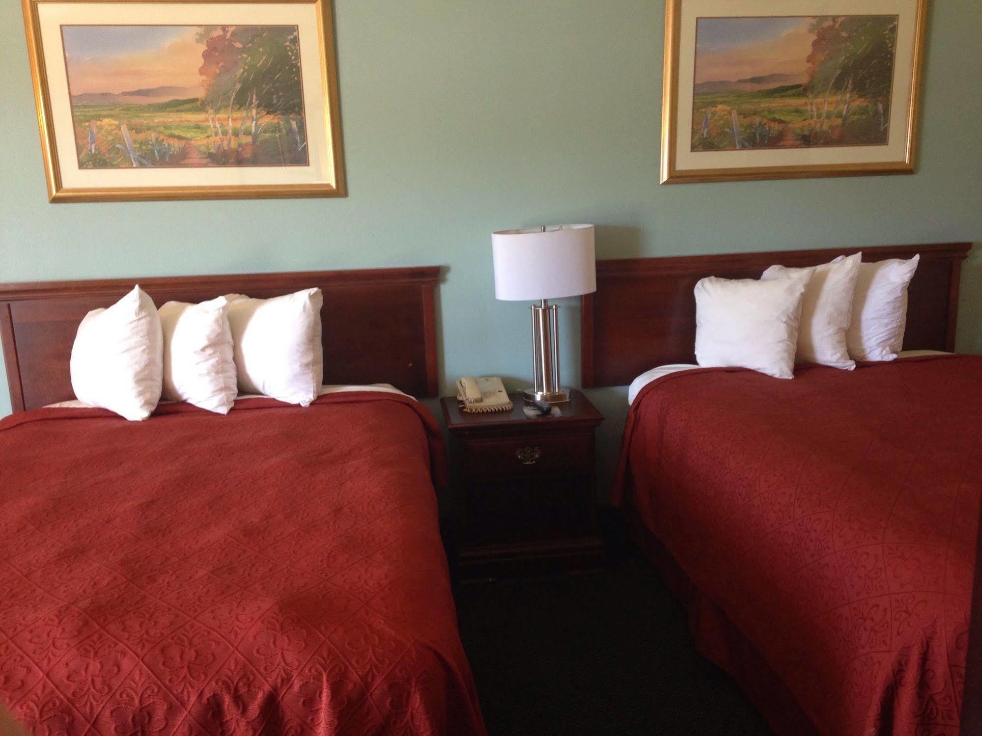Econo Lodge Inn & Suites Ocean Springs - Biloxi Buitenkant foto