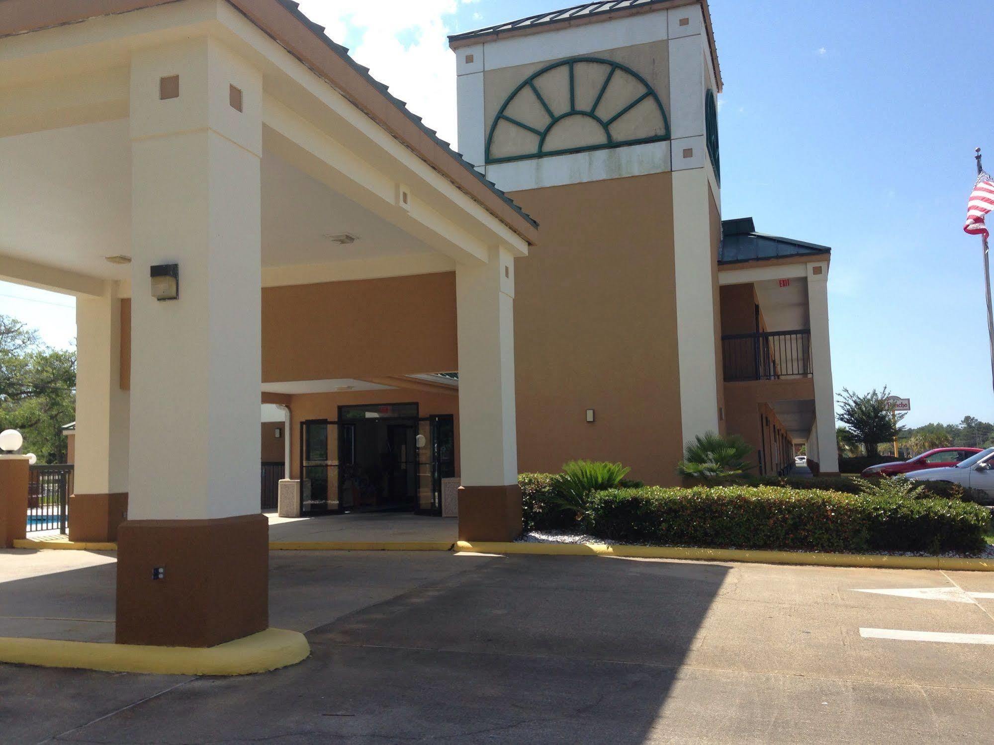 Econo Lodge Inn & Suites Ocean Springs - Biloxi Buitenkant foto